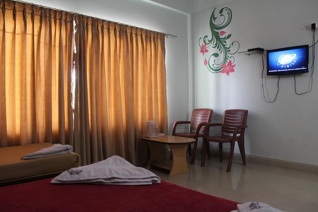 Hotel Kalyani Mysore Habitación foto